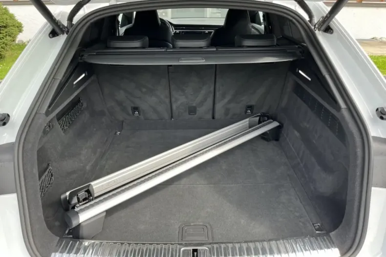 Audi SQ8 din 2022 cu 58.000 km - oferta AUD189286 - foto 4