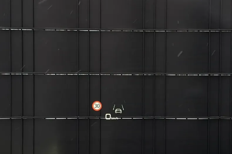 Audi SQ8 din 2023 cu 24.650 km - oferta AUD189289 - foto 24