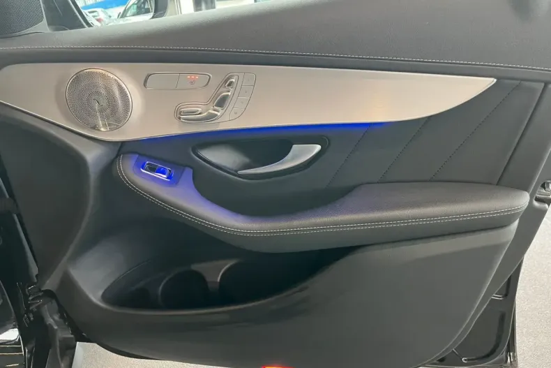 Mercedes-Benz GLC 300 (Clasa GLC) din 2024 cu 54.900 km - oferta MER189293 - foto 7