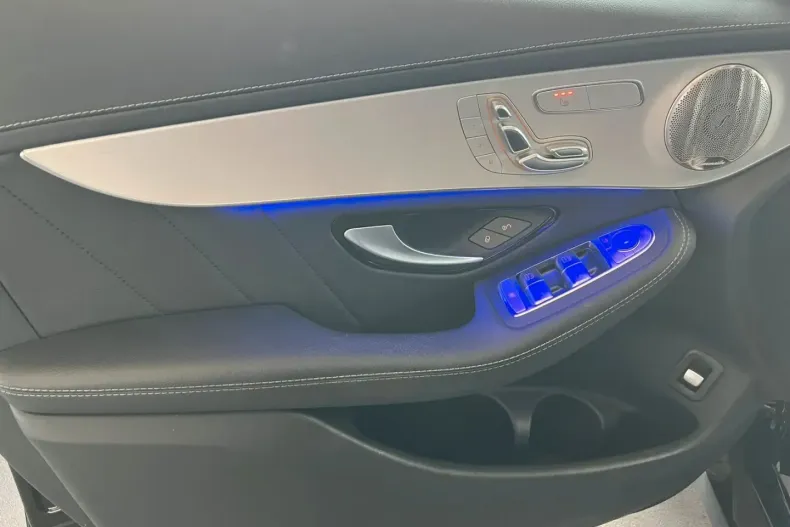 Mercedes-Benz GLC 300 (Clasa GLC) din 2024 cu 54.900 km - oferta MER189293 - foto 12