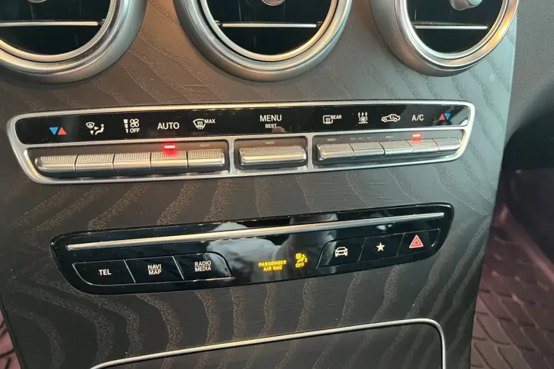 Mercedes-Benz GLC 300 (Clasa GLC) din 2024 cu 54.900 km - oferta MER189293 - foto 29