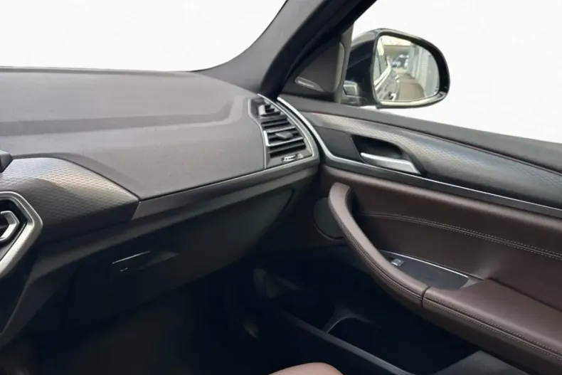 BMW X4 (Seria X) din 2025 cu 28.640 km - oferta BMW189298 - foto 7