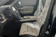 Volvo XC40 din 2025 cu 7 km - oferta VOL189300 - foto 8