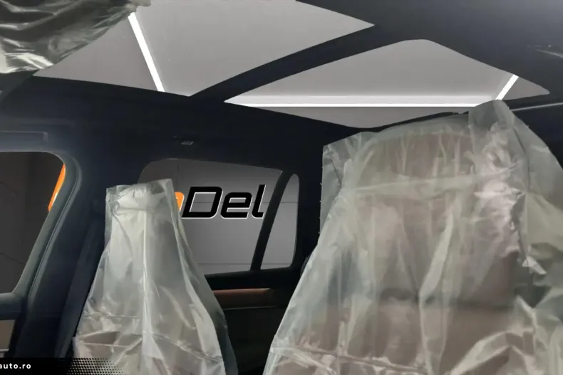 Volvo XC40 din 2025 cu 7 km - oferta VOL189300 - foto 13