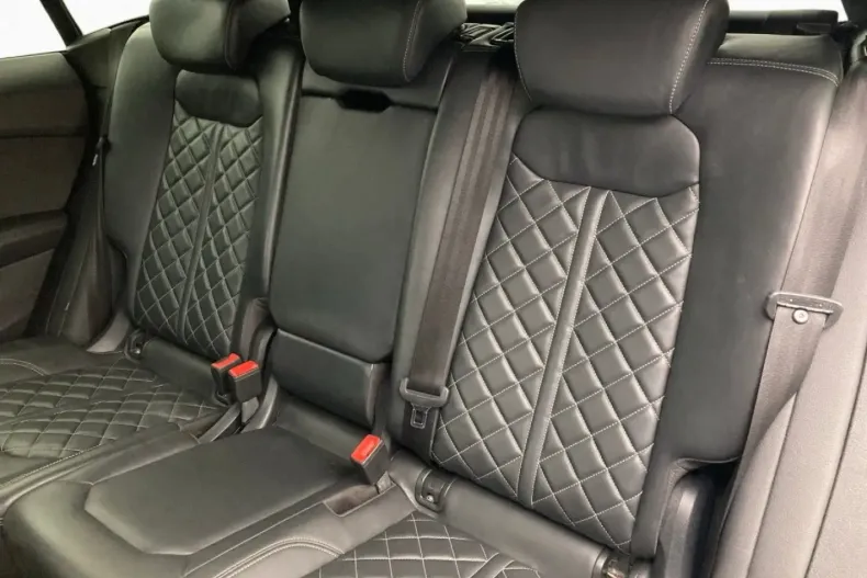 Audi SQ8 din 2022 cu 81.000 km - oferta AUD189304 - foto 9