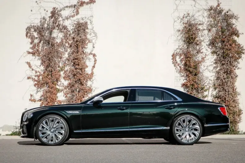 Bentley Flying Spur din 2025 cu 10.000 km - oferta BEN189305 - foto 6