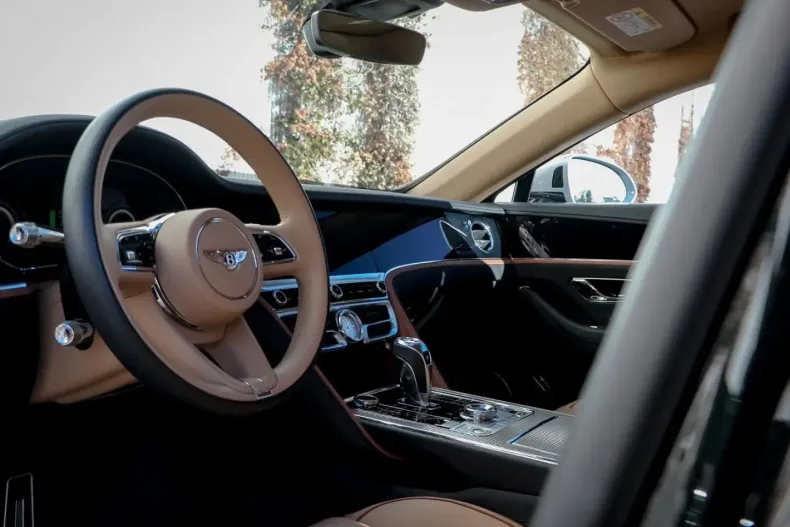 Bentley Flying Spur din 2025 cu 10.000 km - oferta BEN189305 - foto 12