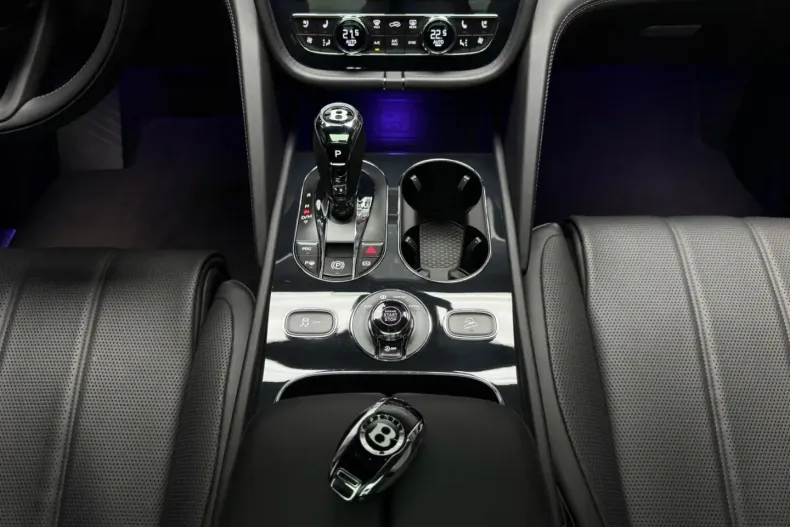 Bentley Bentayga din 2024 cu 27.273 km - oferta BEN189309 - foto 15