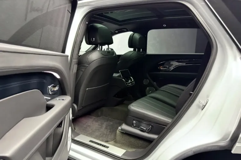 Bentley Bentayga din 2024 cu 27.273 km - oferta BEN189309 - foto 18