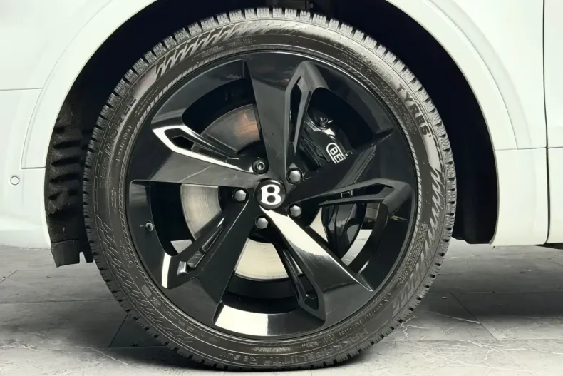 Bentley Bentayga din 2024 cu 27.273 km - oferta BEN189309 - foto 35