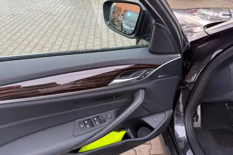 BMW 530 (Seria 5) din 2022 cu 71.000 km - oferta BMW189310 - foto 26