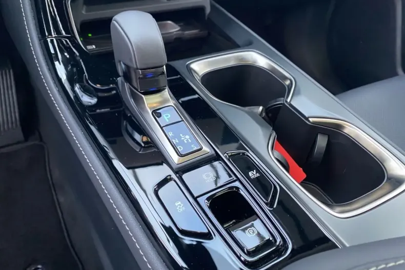 Lexus NX 350h din 2024 cu 10.693 km - oferta LEX189314 - foto 21