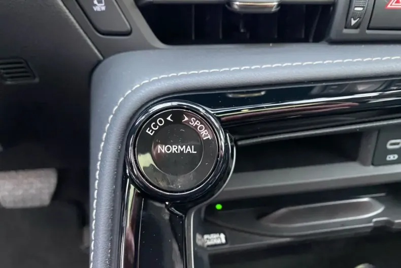 Lexus NX 350h din 2024 cu 10.693 km - oferta LEX189314 - foto 22