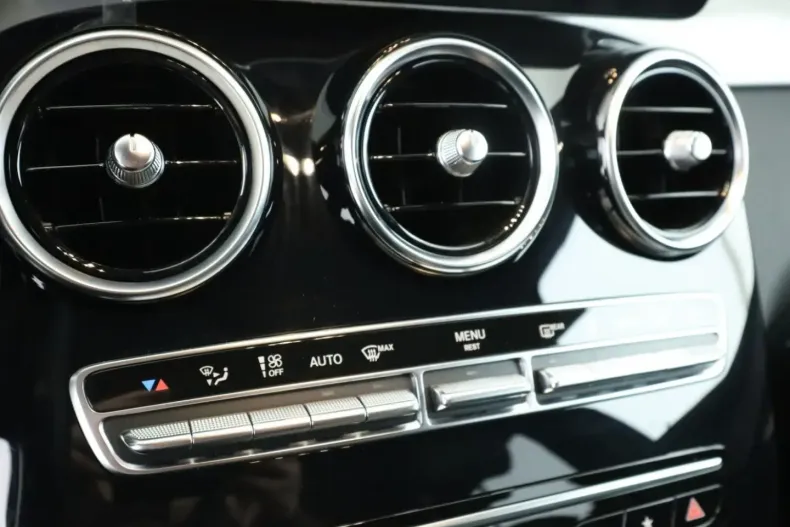 Mercedes-Benz GLC 300 (Clasa GLC) din 2022 cu 87.089 km - oferta MER189333 - foto 13