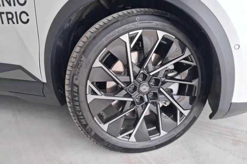 Renault Scenic din 2024 cu 4.148 km - oferta REN189335 - foto 19