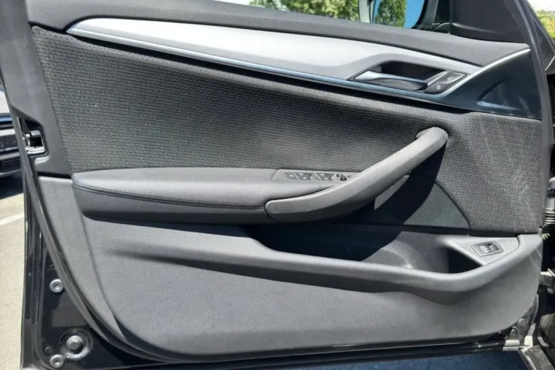 BMW 530 (Seria 5) din 2021 cu 48.200 km - oferta BMW189336 - foto 12