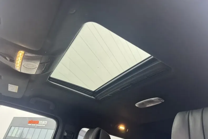 Mercedes-Benz G 450 (Clasa G) din 2024 cu 18.000 km - oferta MER189346 - foto 12