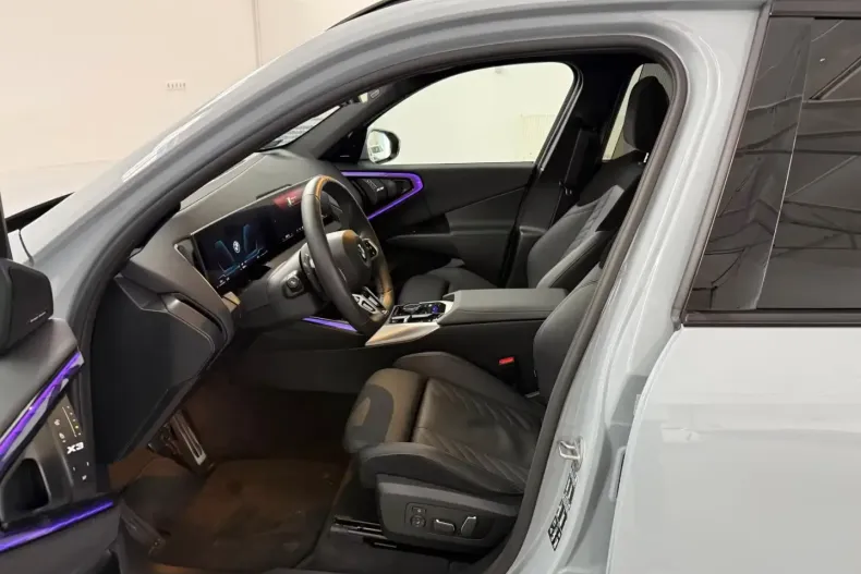 BMW X3 (Seria X) din 2025 cu 12.900 km - oferta BMW189349 - foto 12