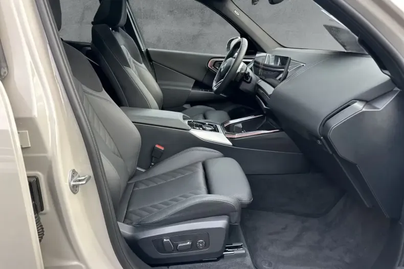 BMW X3 (Seria X) din 2025 cu 14.400 km - oferta BMW189351 - foto 12