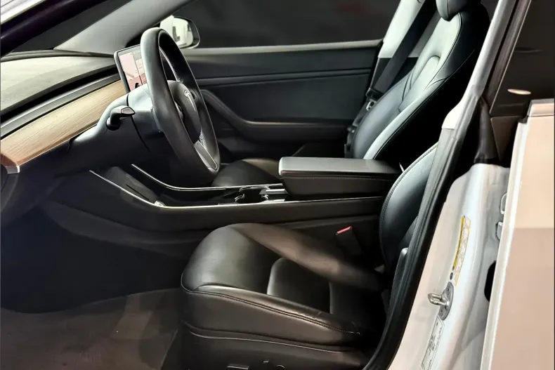 Tesla Model 3 din 2020 cu 138.700 km - oferta TES189416 - foto 10