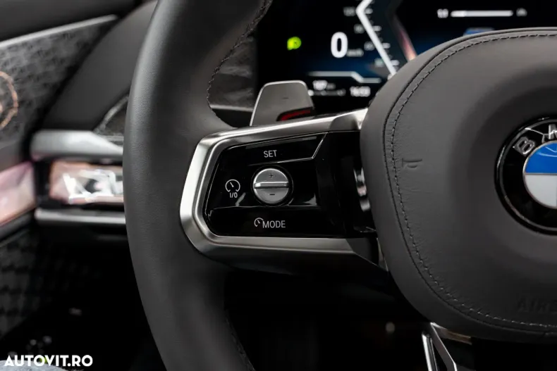 BMW Seria 7 din 2024 cu 20.000 km - oferta BMW189527 - foto 33