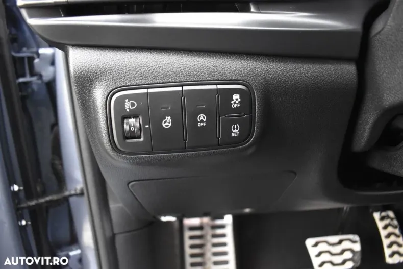 Hyundai BAYON din 2024 cu 14.125 km - oferta HYU189583 - foto 27