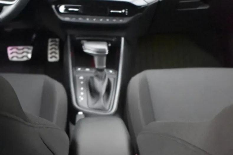 Hyundai BAYON din 2024 cu 14.125 km - oferta HYU189583 - foto 31