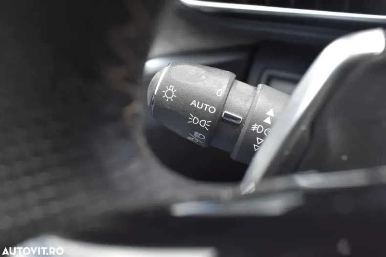 Peugeot 3008 din 2020 cu 77.990 km - oferta PEU189590 - foto 23