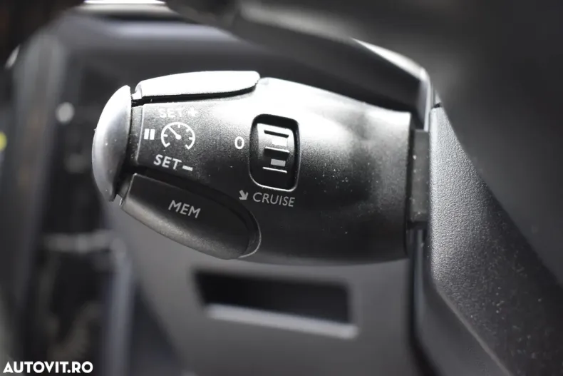 Peugeot 3008 din 2020 cu 77.990 km - oferta PEU189590 - foto 24