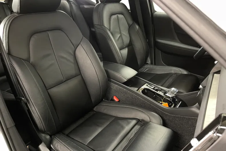 Volvo XC40 din 2021 cu 109.281 km - oferta VOL189597 - foto 11