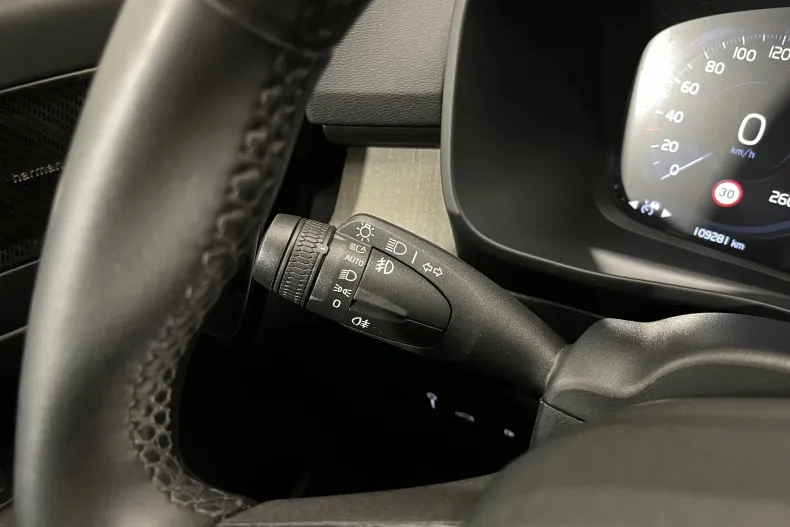 Volvo XC40 din 2021 cu 109.281 km - oferta VOL189597 - foto 26