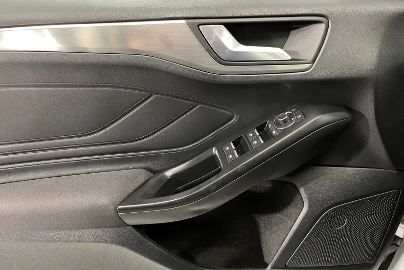 Ford Focus din 2022 cu 117.987 km - oferta FOR189602 - foto 24