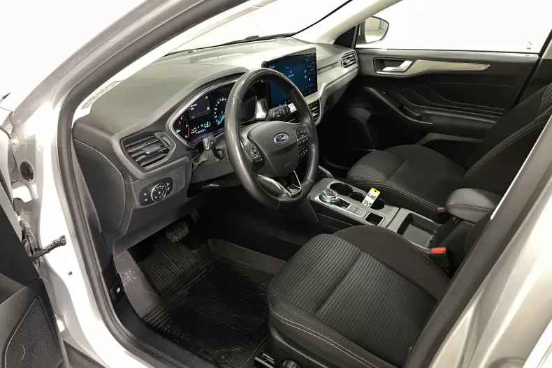 Ford Focus din 2023 cu 120.315 km - oferta FOR189683 - foto 5