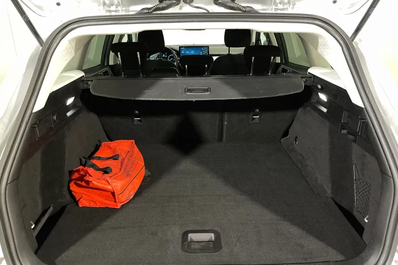 Ford Focus din 2023 cu 120.315 km - oferta FOR189683 - foto 11