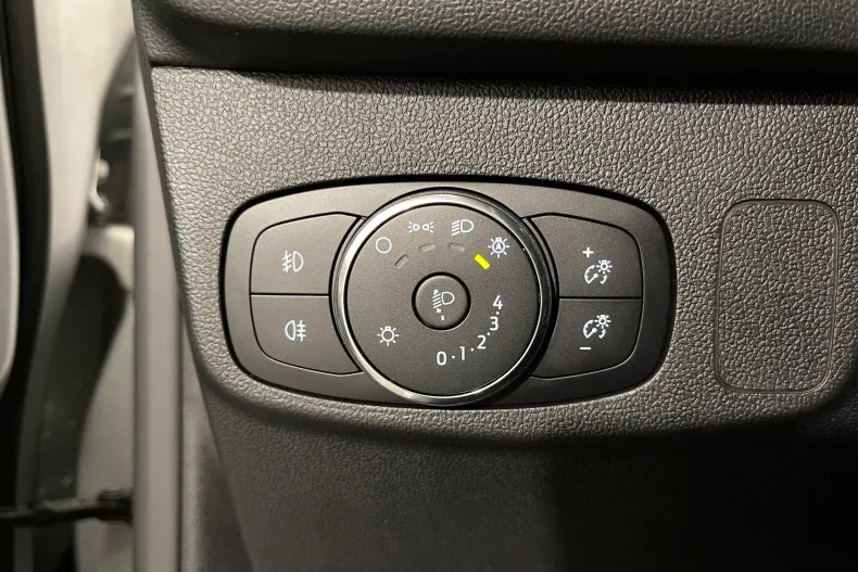 Ford Focus din 2023 cu 120.315 km - oferta FOR189683 - foto 21