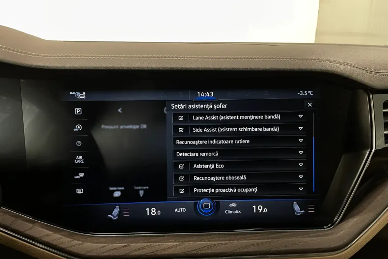 Volkswagen Touareg din 2021 cu 95.507 km - oferta VOL189738 - foto 17