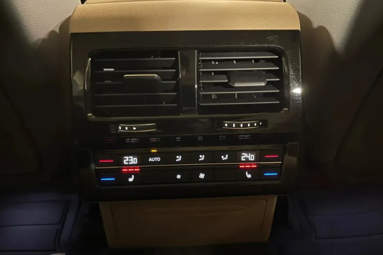 Volkswagen Touareg din 2021 cu 95.507 km - oferta VOL189738 - foto 22