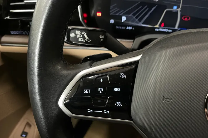 Volkswagen Touareg din 2021 cu 95.507 km - oferta VOL189738 - foto 30