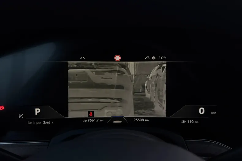 Volkswagen Touareg din 2021 cu 95.507 km - oferta VOL189738 - foto 36