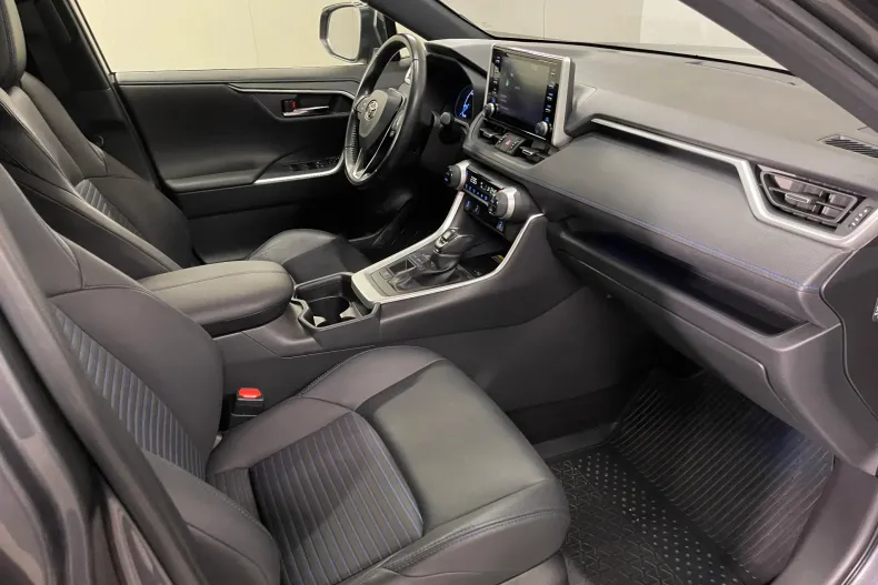 Toyota RAV4 din 2021 cu 154.642 km - oferta TOY189783 - foto 10