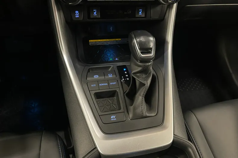 Toyota RAV4 din 2021 cu 154.642 km - oferta TOY189783 - foto 18