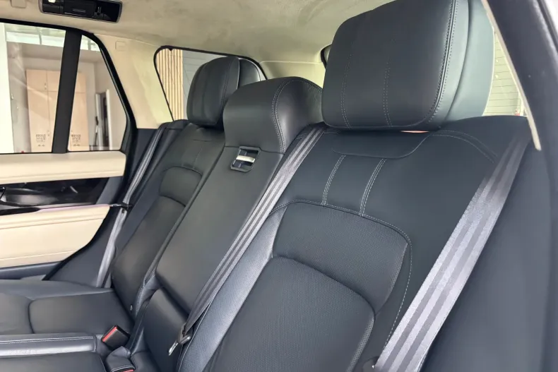 Land Rover Range Rover din 2021 cu 105.000 km - oferta LAN189929 - foto 12