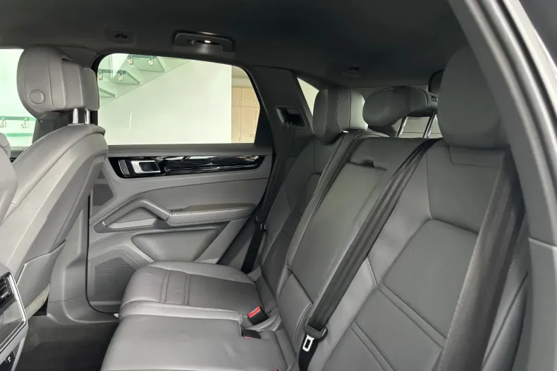 Porsche Cayenne din 2022 cu 123.000 km - oferta POR189930 - foto 13