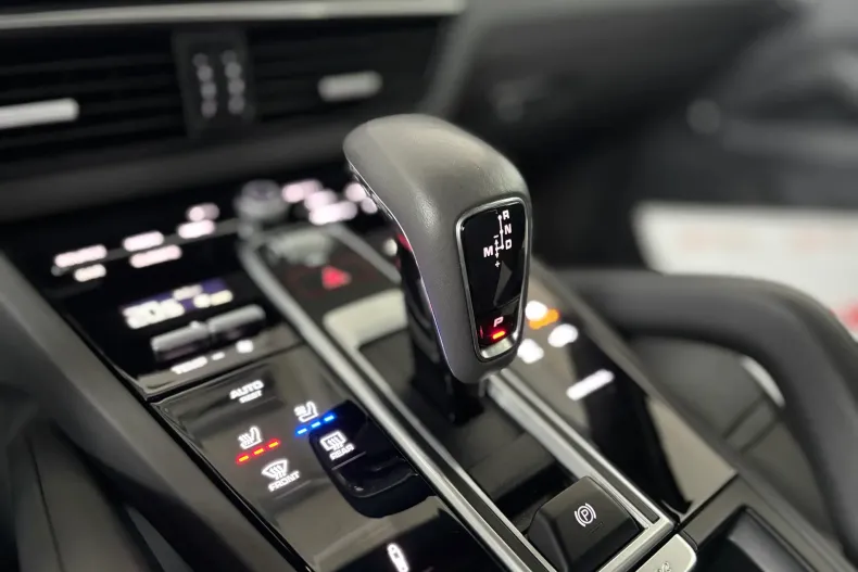 Porsche Cayenne din 2022 cu 123.000 km - oferta POR189930 - foto 21