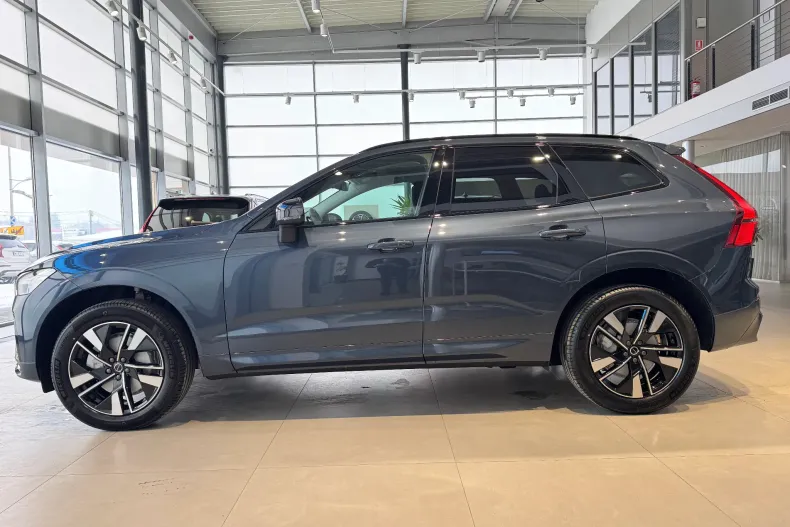 Volvo XC60 din 2025 cu 9 km - oferta VOL189931 - foto 8