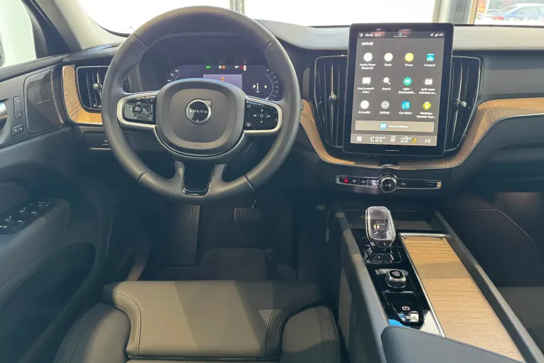 Volvo XC60 din 2025 cu 9 km - oferta VOL189931 - foto 12