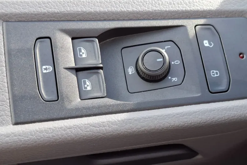 Volkswagen Transporter din 2023 cu 20.917 km - oferta VOL189932 - foto 32