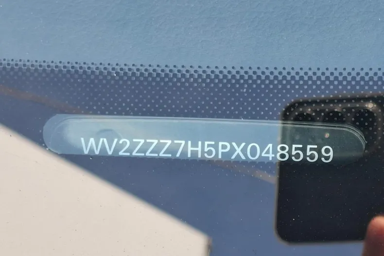 Volkswagen Transporter din 2023 cu 20.917 km - oferta VOL189932 - foto 39