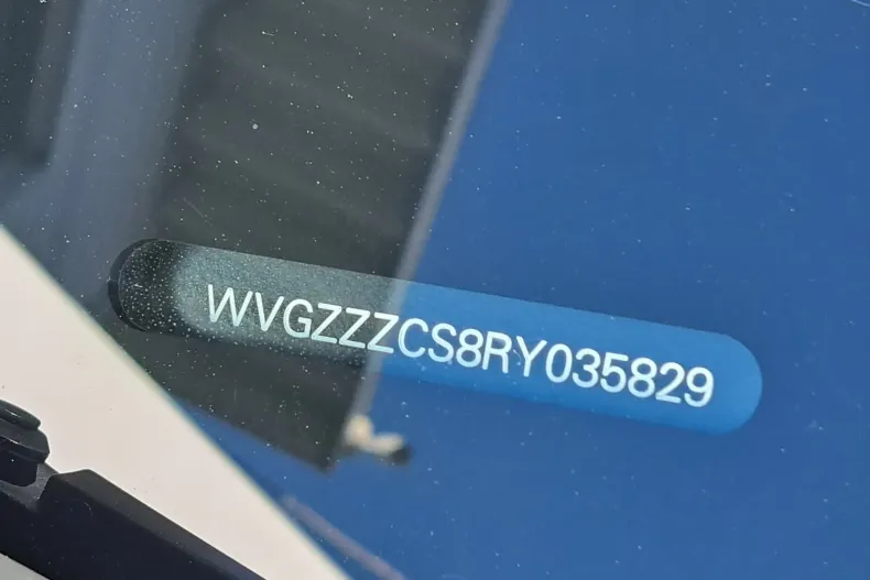 Volkswagen Taigo din 2024 cu 39.240 km - oferta VOL189933 - foto 4