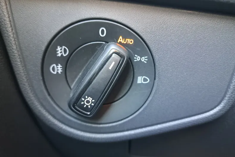 Volkswagen Taigo din 2024 cu 39.240 km - oferta VOL189933 - foto 14